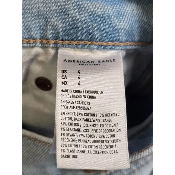 American Eagle Womens Relaxed Denim Shorts Size 4 Light Wash Distressed - Picture 3 of 4